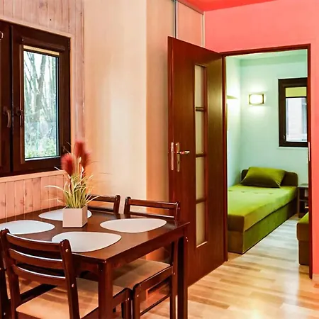 1 Bedroom Lovely In Łazy