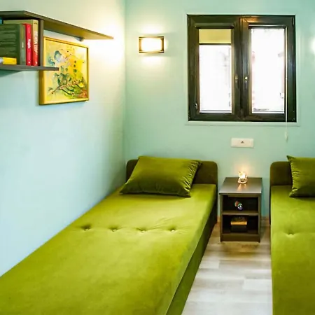 1 Bedroom Gorgeous In Nyaraló *