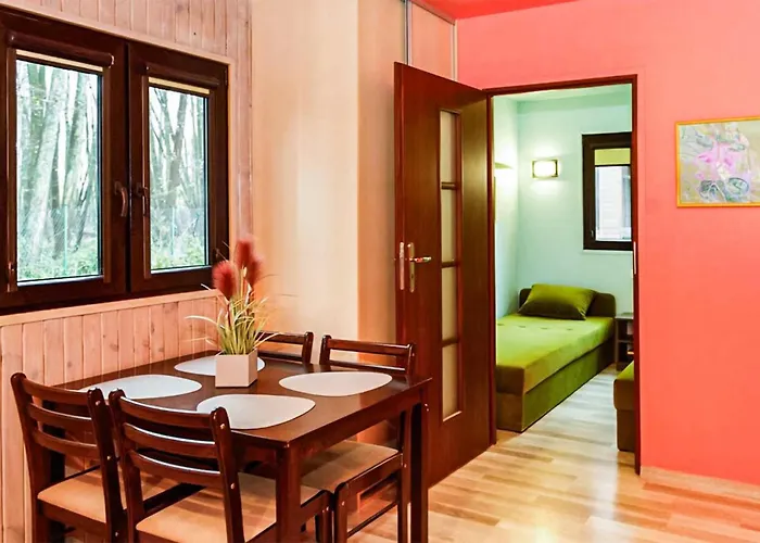 1 Bedroom Lovely In Łazy