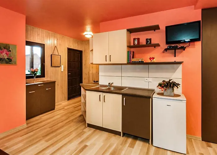 1 Bedroom Lovely In *