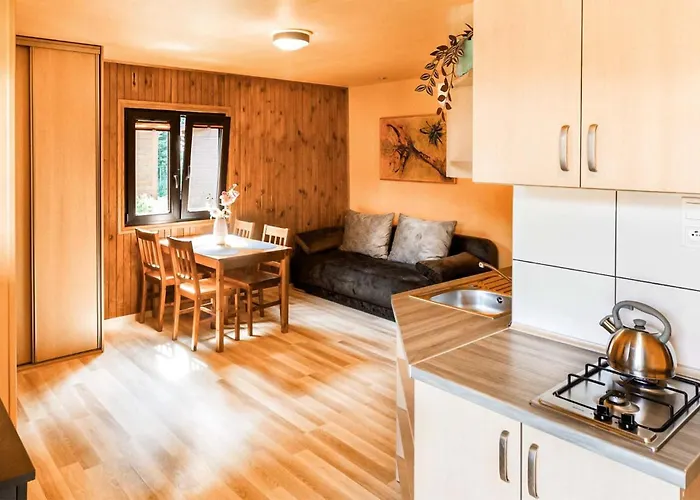 1 Bedroom Lovely In Prázdninový dům *